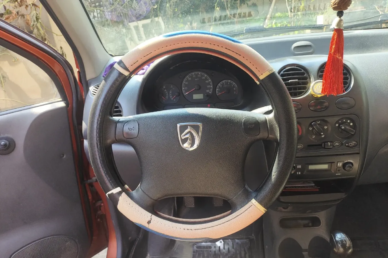 2012 BaoJun LeChi 1.0L 69HP L4 5MT,autocango,china used car exporter,china ev exporter,chinese used car exporter,chinese used ev exporter