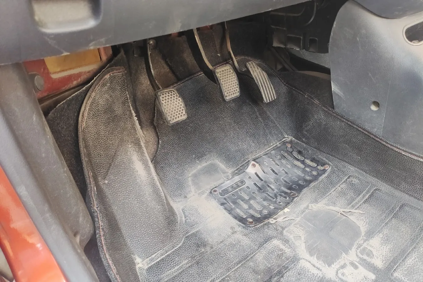 2012 BaoJun LeChi 1.0L 69HP L4 5MT,autocango,china used car exporter,china ev exporter,chinese used car exporter,chinese used ev exporter