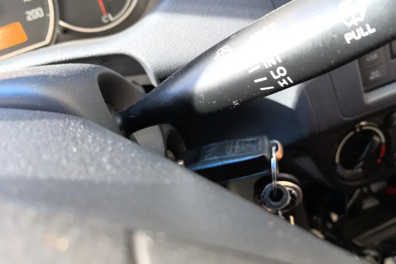 2014 Suzuki Swift 1.3L 91HP L4 5MT,autocango,china used car exporter,china ev exporter,chinese used car exporter,chinese used ev exporter