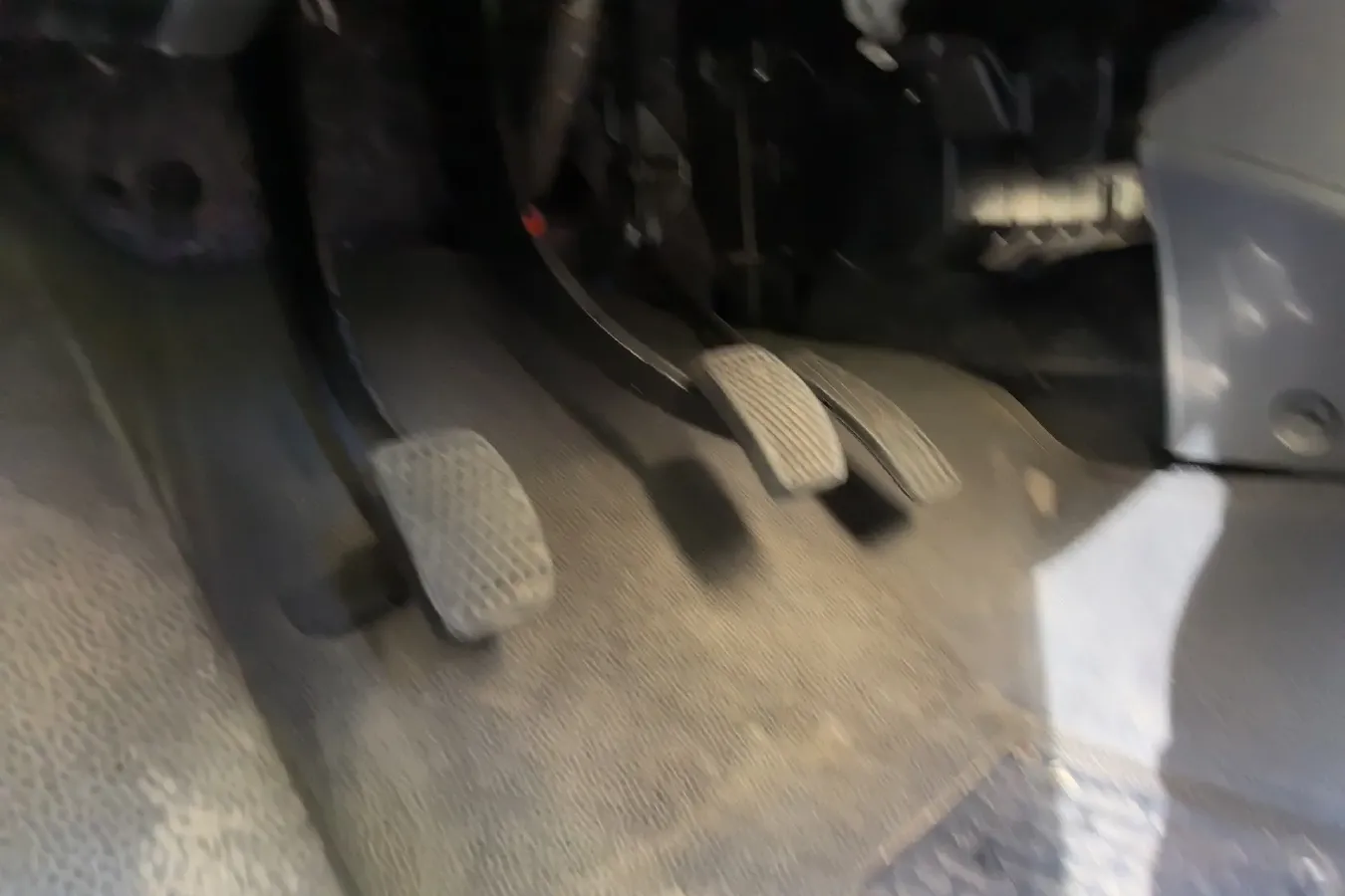 2014 Suzuki Swift 1.3L 91HP L4 5MT,autocango,china used car exporter,china ev exporter,chinese used car exporter,chinese used ev exporter