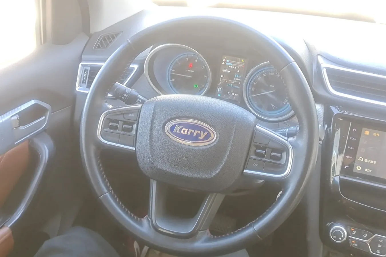 2017 Karry K60 1.5L 109HP L4 4AT,autocango,china used car exporter,china ev exporter,chinese used car exporter,chinese used ev exporter