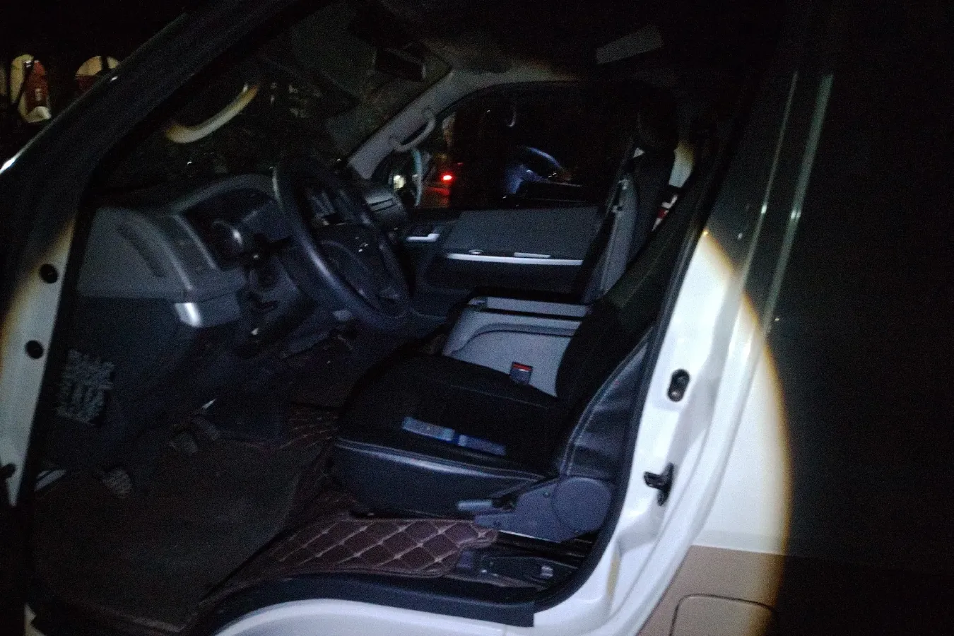 2016 Foton Scenery G7 2.0L 129HP L4 5MT,autocango,china used car exporter,china ev exporter,chinese used car exporter,chinese used ev exporter