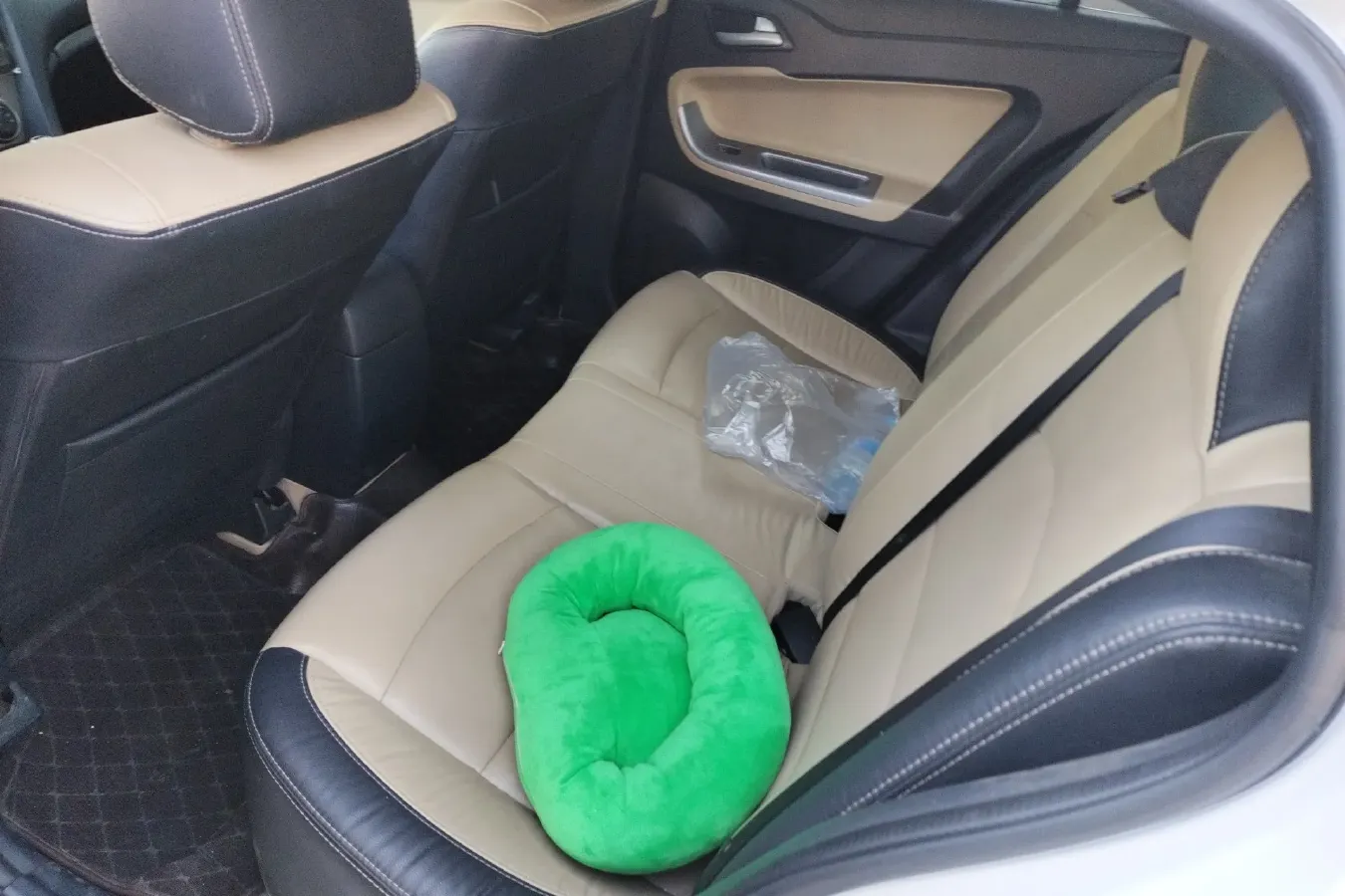 2016 HaiMa Family 1.6L 125HP L4 6MT,autocango,china used car exporter,china ev exporter,chinese used car exporter,chinese used ev exporter