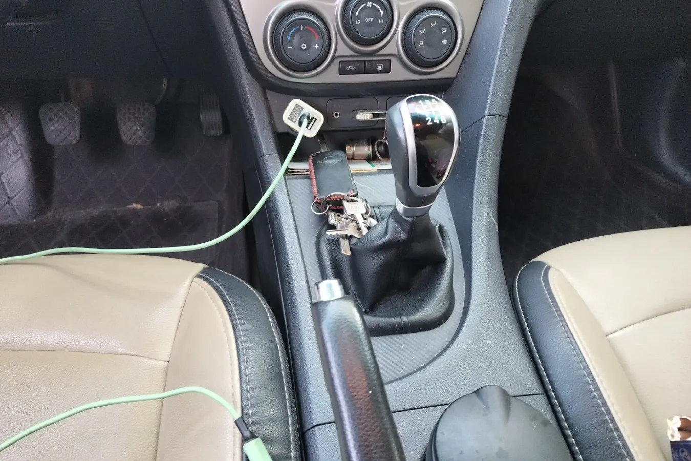 2016 HaiMa Family 1.6L 125HP L4 6MT,autocango,china used car exporter,china ev exporter,chinese used car exporter,chinese used ev exporter