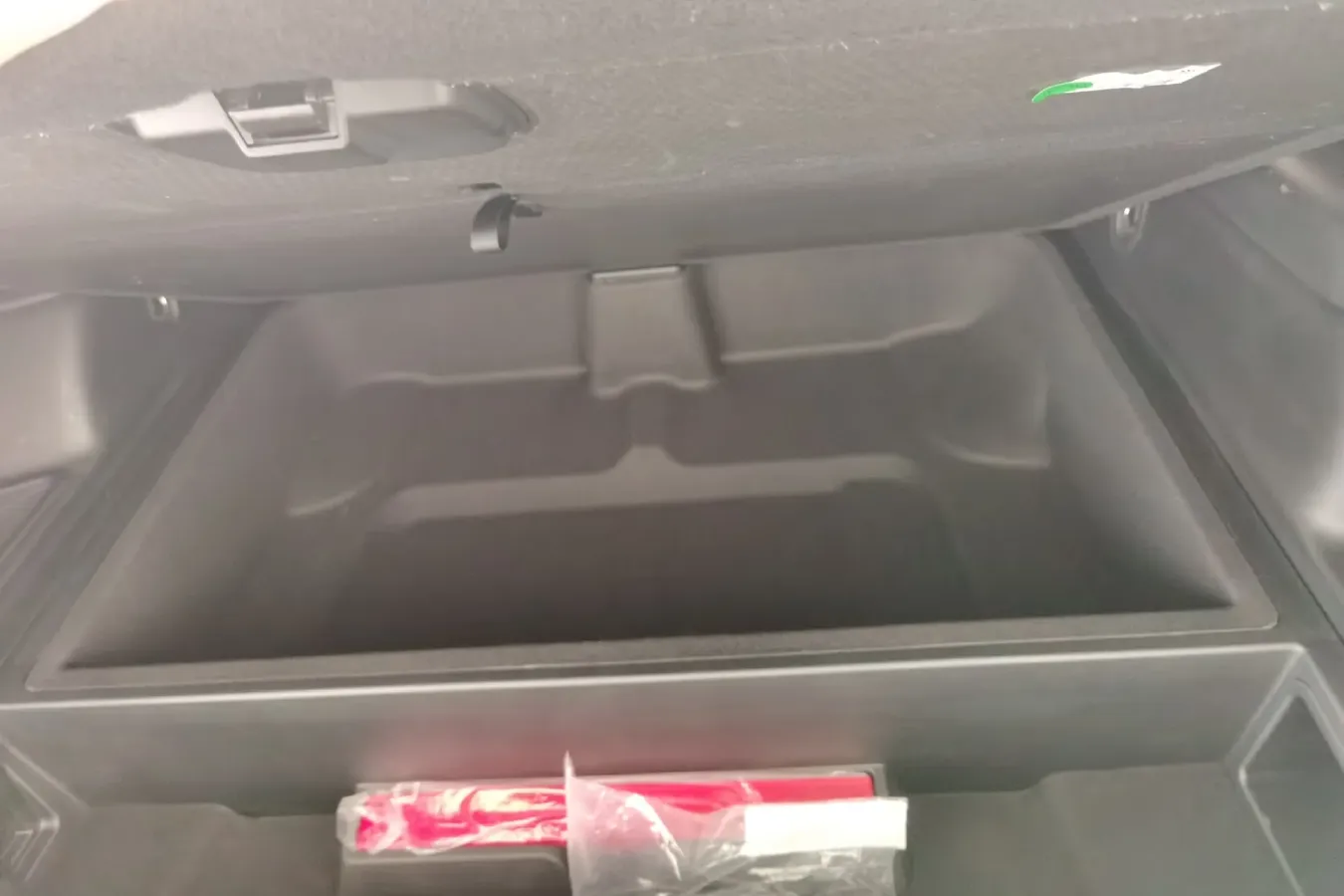 2018 Jeep Commander 2.0T 234HP L4 9AT,autocango,china used car exporter,china ev exporter,chinese used car exporter,chinese used ev exporter