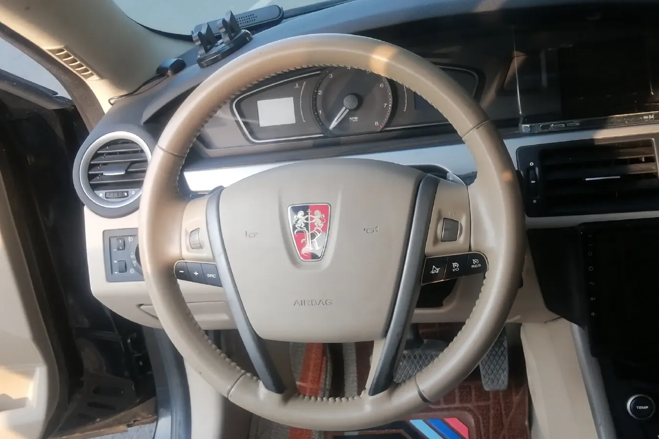 2012 Roewe 550 1.8L 133HP L4 5AT,autocango,china used car exporter,china ev exporter,chinese used car exporter,chinese used ev exporter