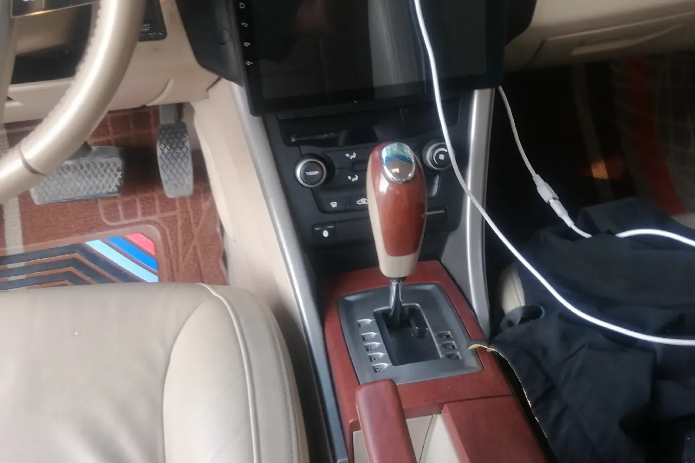 2012 Roewe 550 1.8L 133HP L4 5AT,autocango,china used car exporter,china ev exporter,chinese used car exporter,chinese used ev exporter