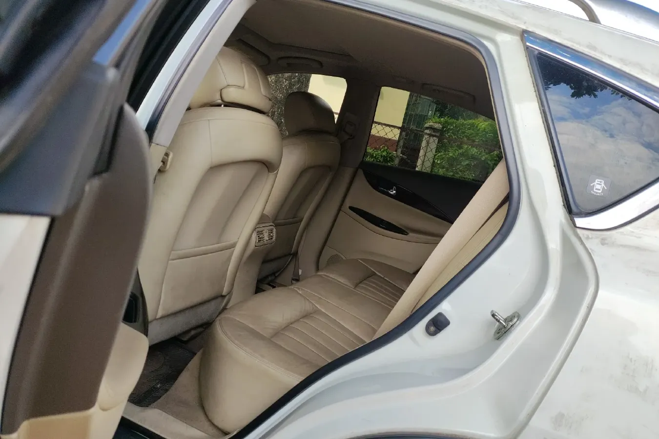 2011 Infiniti EX 2.5L 235HP V6 7AT,autocango,china used car exporter,china ev exporter,chinese used car exporter,chinese used ev exporter