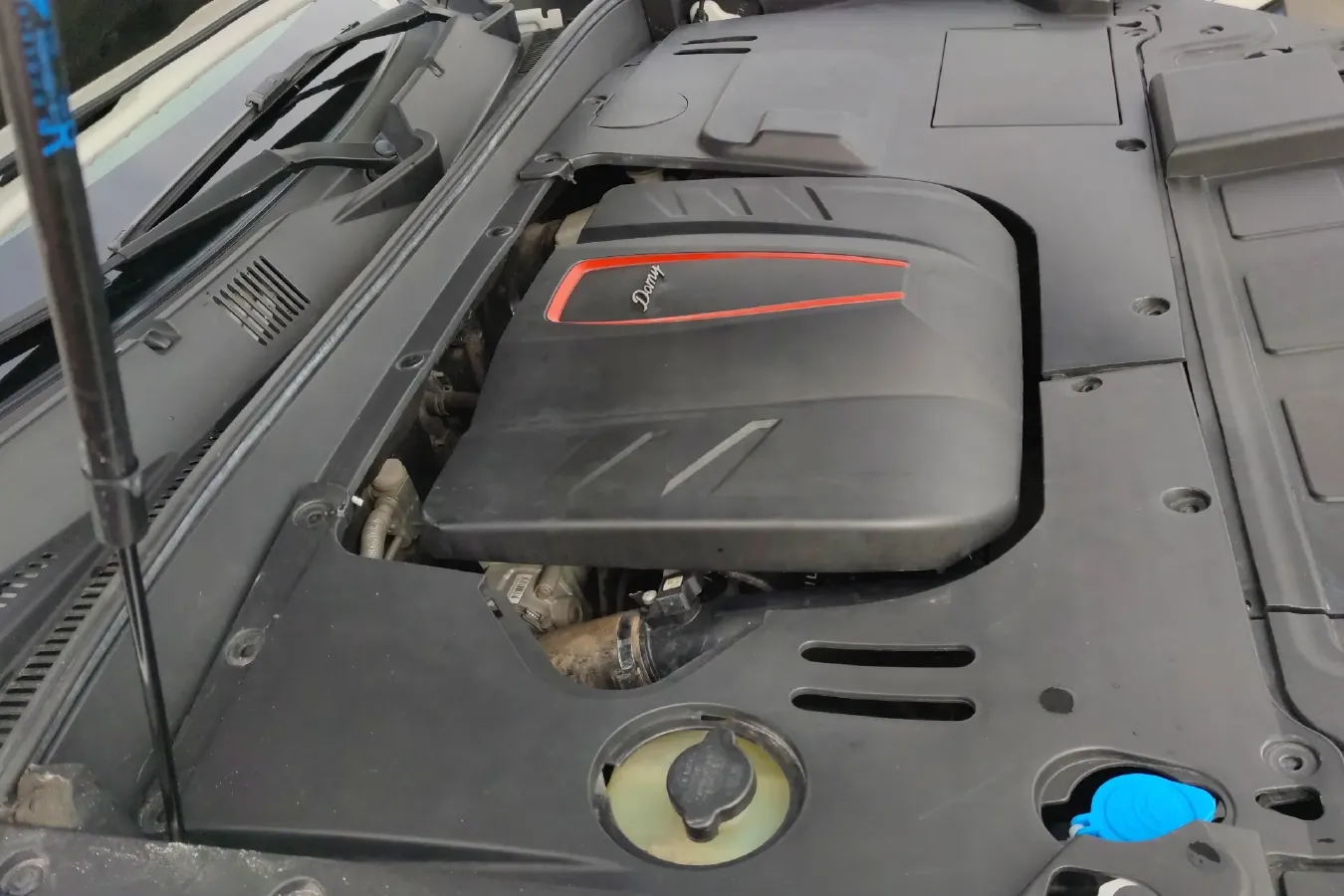 2018 Zotye Damy X7 2.0T 190HP L4 8AT,autocango,china used car exporter,china ev exporter,chinese used car exporter,chinese used ev exporter