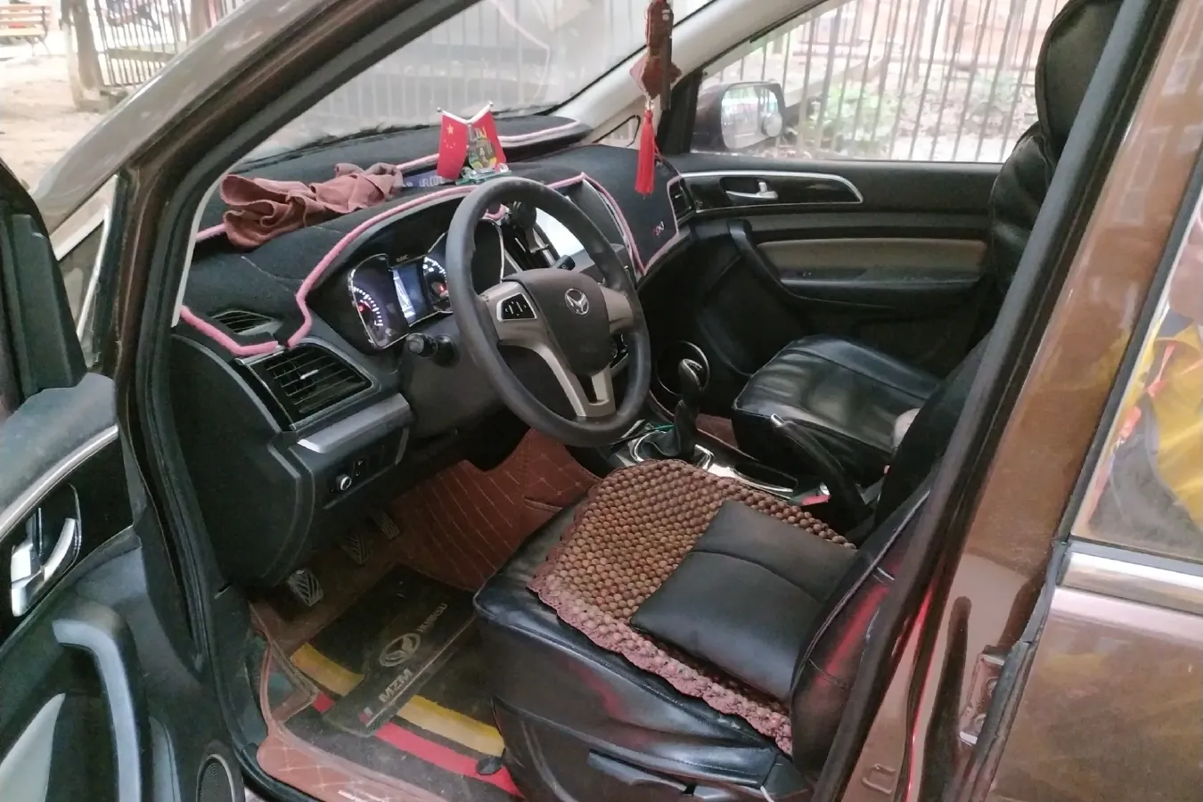 2015 BAIC Hyosow H3 1.5L 113HP L4 5MT,autocango,china used car exporter,china ev exporter,chinese used car exporter,chinese used ev exporter