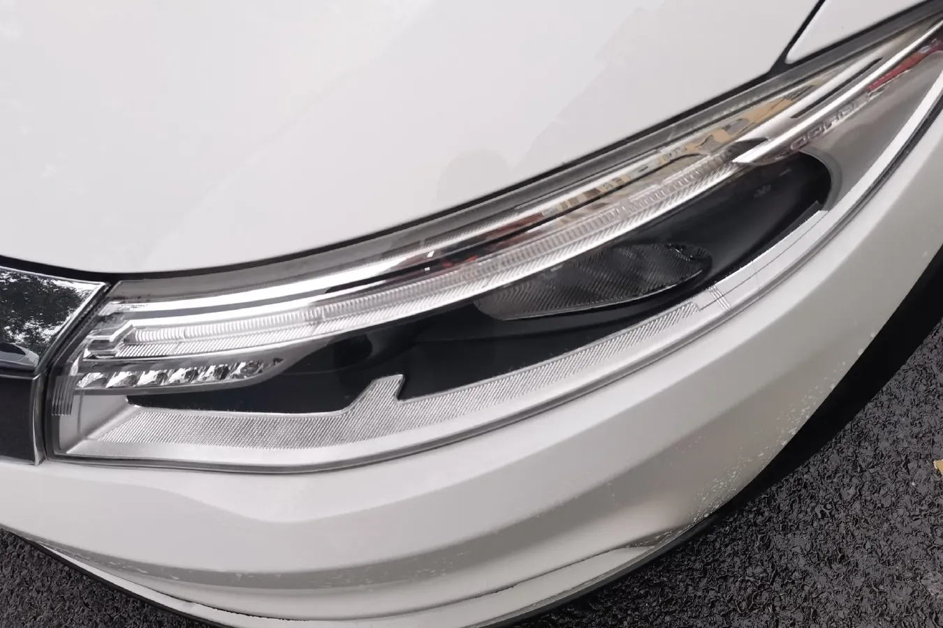 2015 Qoros 3 1.6T 156HP L4 6DCT,autocango,china used car exporter,china ev exporter,chinese used car exporter,chinese used ev exporter