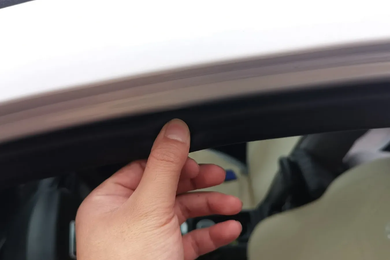 2015 Qoros 3 1.6T 156HP L4 6DCT,autocango,china used car exporter,china ev exporter,chinese used car exporter,chinese used ev exporter