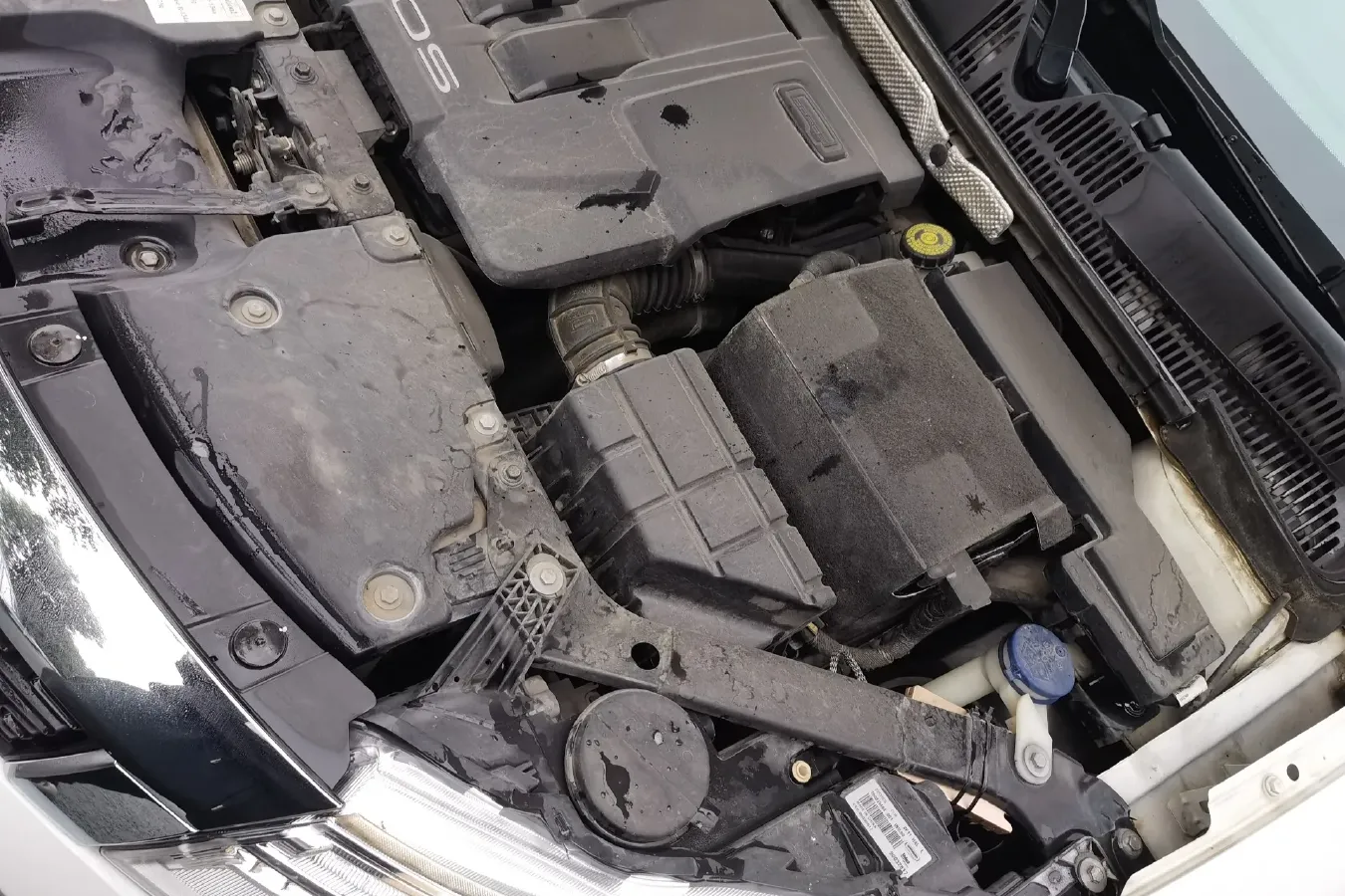 2015 Qoros 3 1.6T 156HP L4 6DCT,autocango,china used car exporter,china ev exporter,chinese used car exporter,chinese used ev exporter