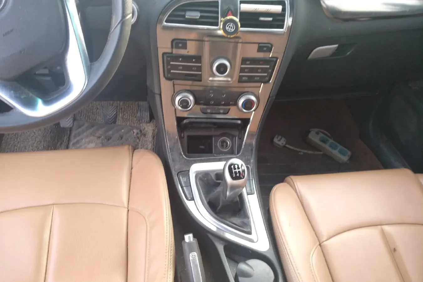 2016 Brilliance Auto V5 1.5T 150HP L4 5MT,autocango,china used car exporter,china ev exporter,chinese used car exporter,chinese used ev exporter