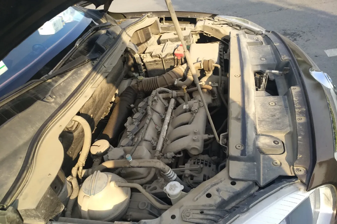 2016 Brilliance Auto V5 1.5T 150HP L4 5MT,autocango,china used car exporter,china ev exporter,chinese used car exporter,chinese used ev exporter