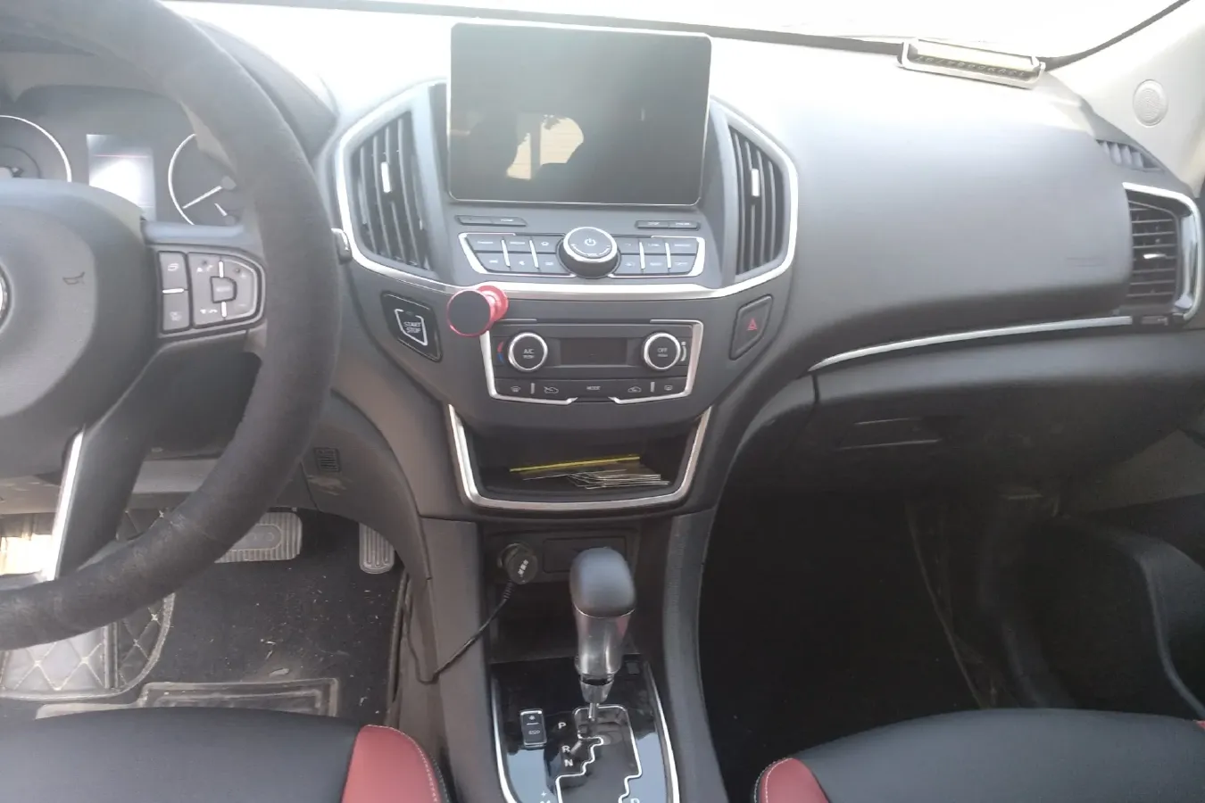 2019 DongFeng Aeolus AX5 1.5T 150HP L4 6DCT,autocango,china used car exporter,china ev exporter,chinese used car exporter,chinese used ev exporter