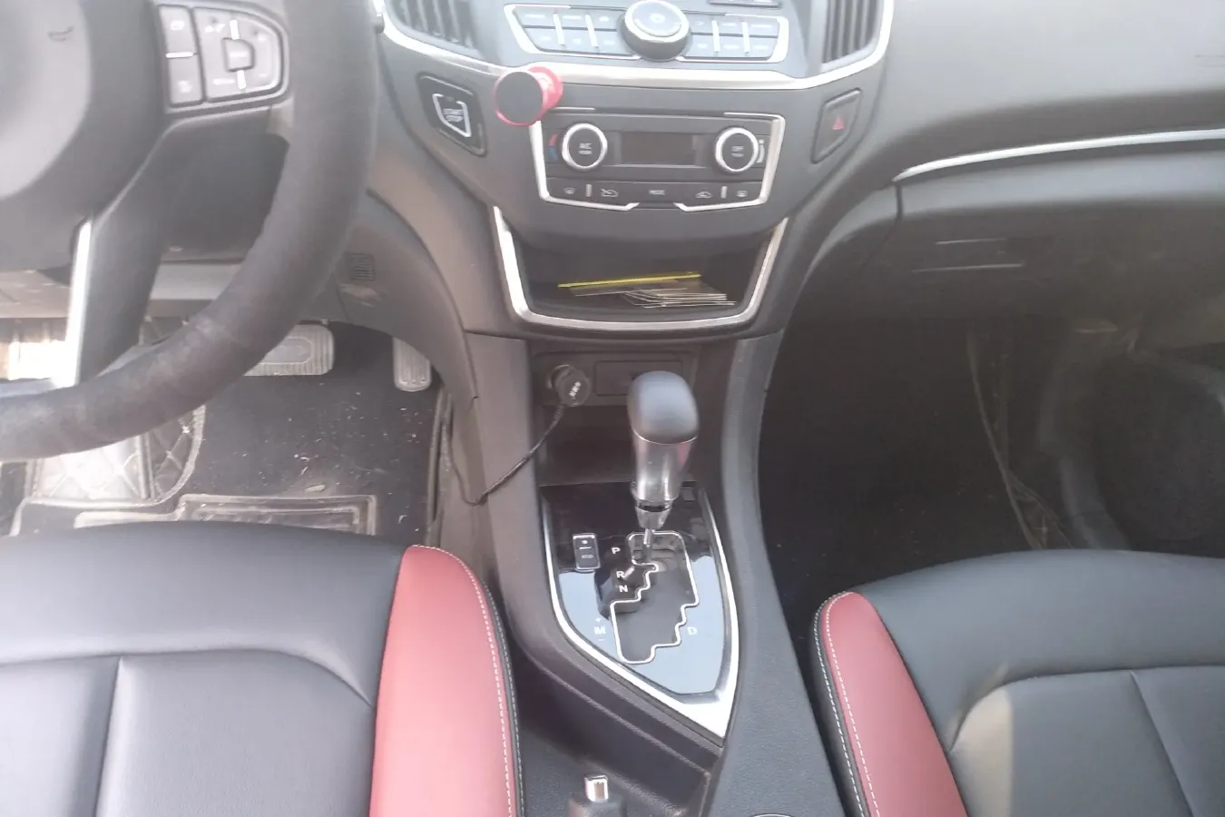 2019 DongFeng Aeolus AX5 1.5T 150HP L4 6DCT,autocango,china used car exporter,china ev exporter,chinese used car exporter,chinese used ev exporter