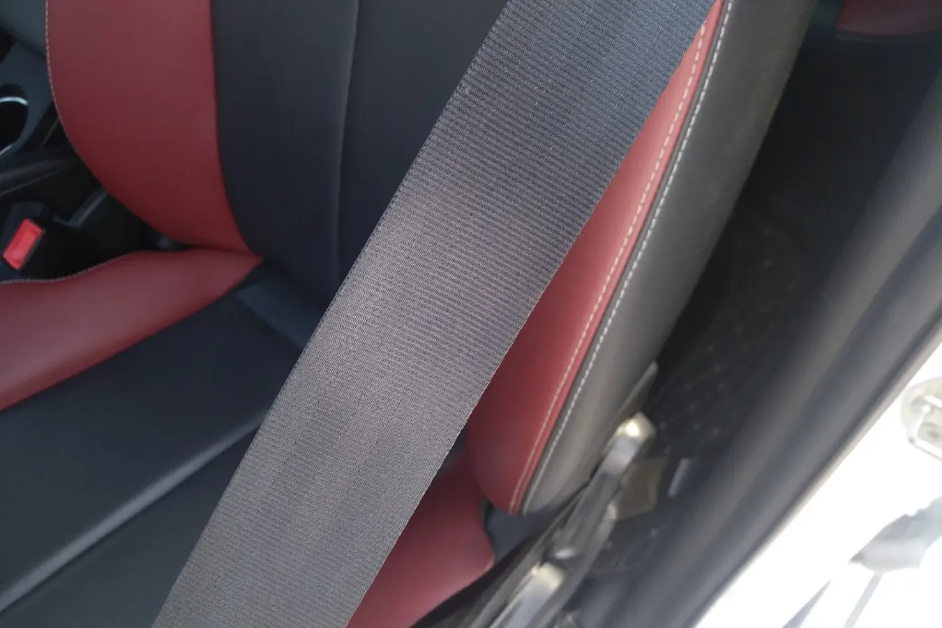 2019 DongFeng Aeolus AX5 1.5T 150HP L4 6DCT,autocango,china used car exporter,china ev exporter,chinese used car exporter,chinese used ev exporter