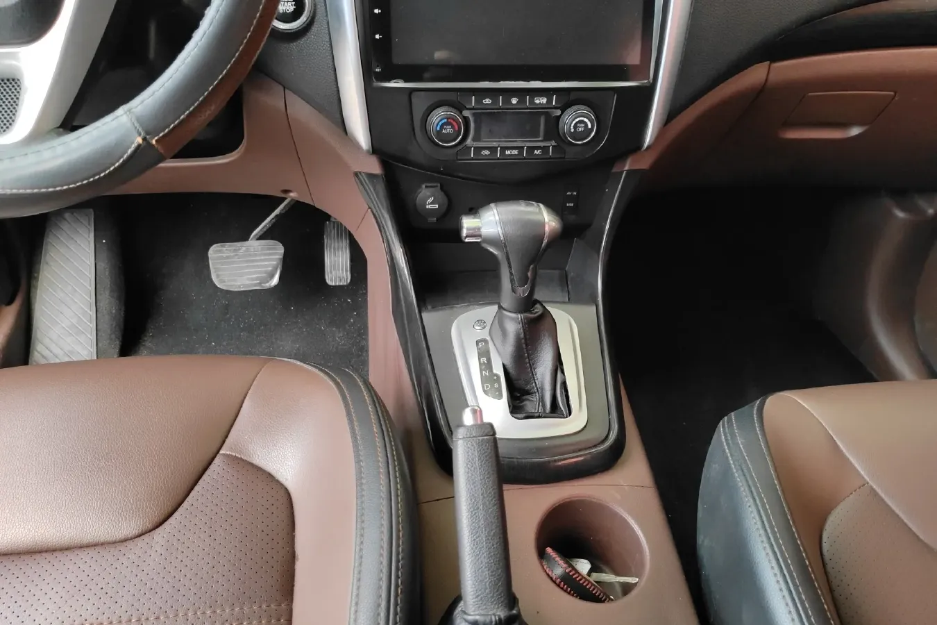 2016 DongFeng Forthing SX6 1.6L 122HP L4 CVT,autocango,china used car exporter,china ev exporter,chinese used car exporter,chinese used ev exporter