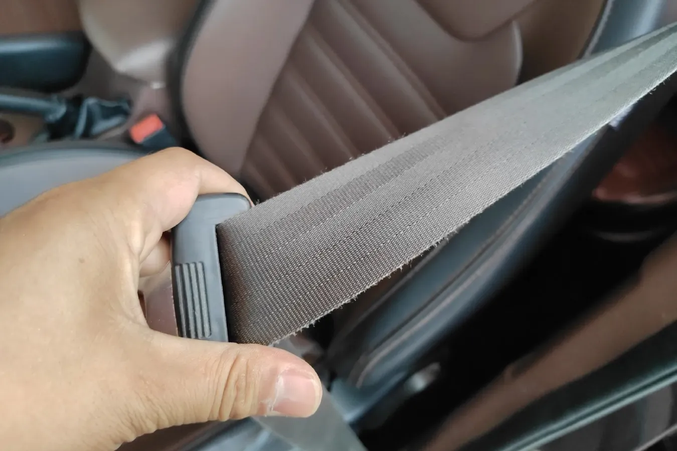 2016 DongFeng Forthing SX6 1.6L 122HP L4 CVT,autocango,china used car exporter,china ev exporter,chinese used car exporter,chinese used ev exporter