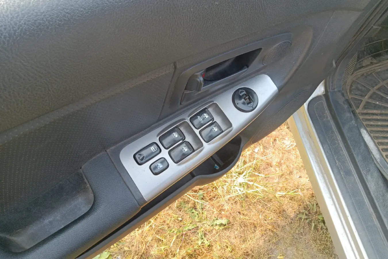 2010 Kia Cerato 1.6L 112HP L4 5MT,autocango,china used car exporter,china ev exporter,chinese used car exporter,chinese used ev exporter