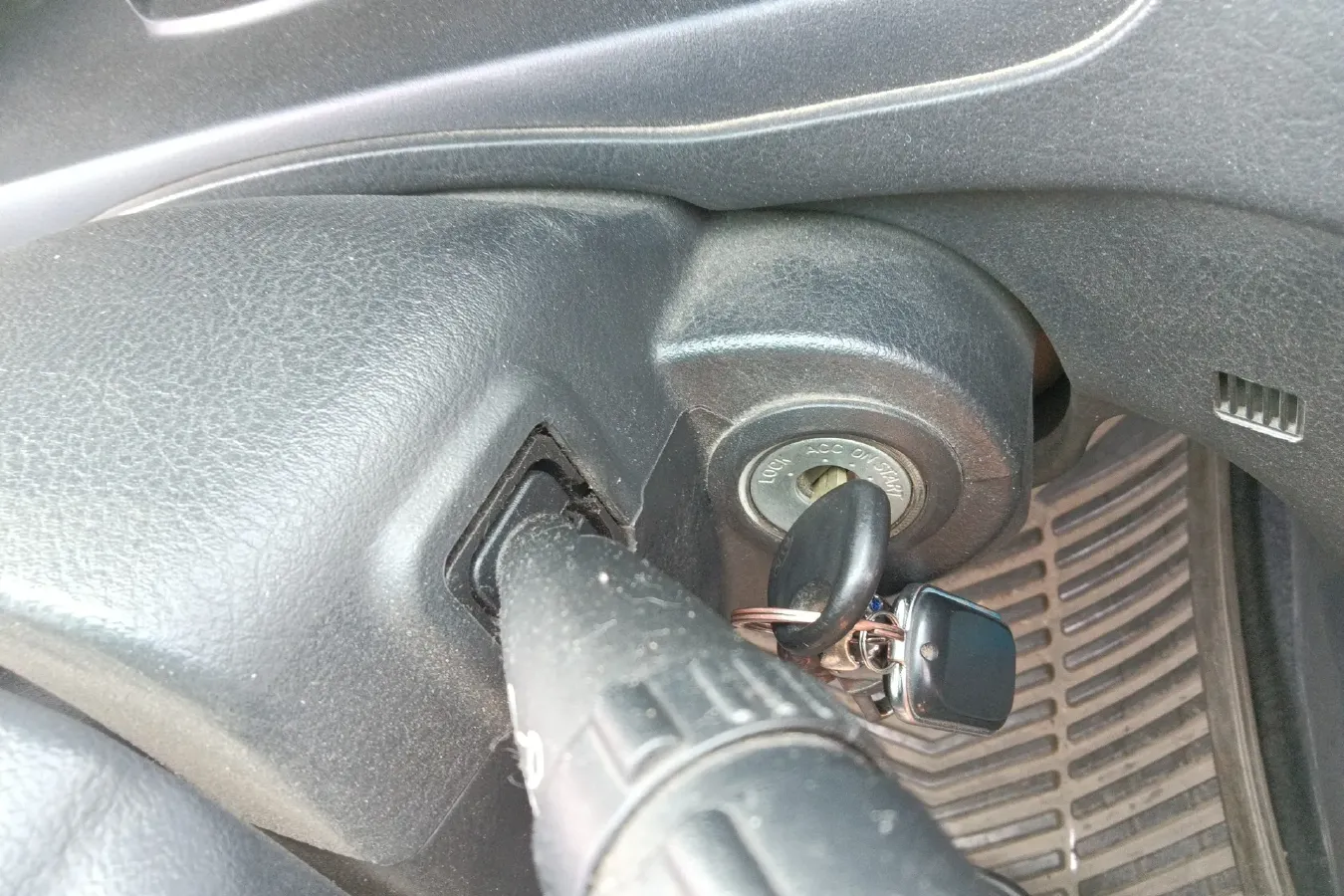 2010 Kia Cerato 1.6L 112HP L4 5MT,autocango,china used car exporter,china ev exporter,chinese used car exporter,chinese used ev exporter