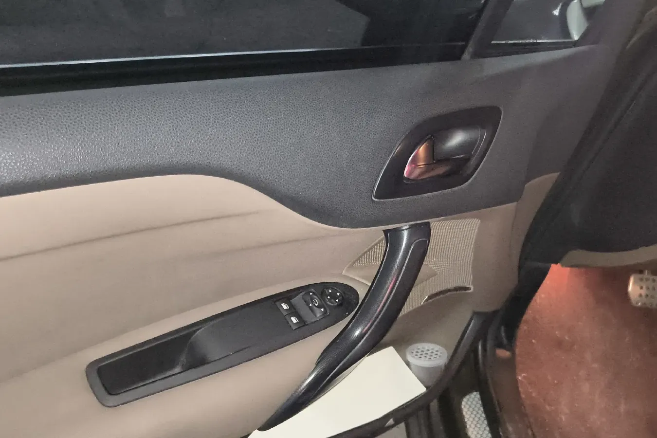 2012 DS 4 1.6T 163HP L4 6AT,autocango,china used car exporter,china ev exporter,chinese used car exporter,chinese used ev exporter