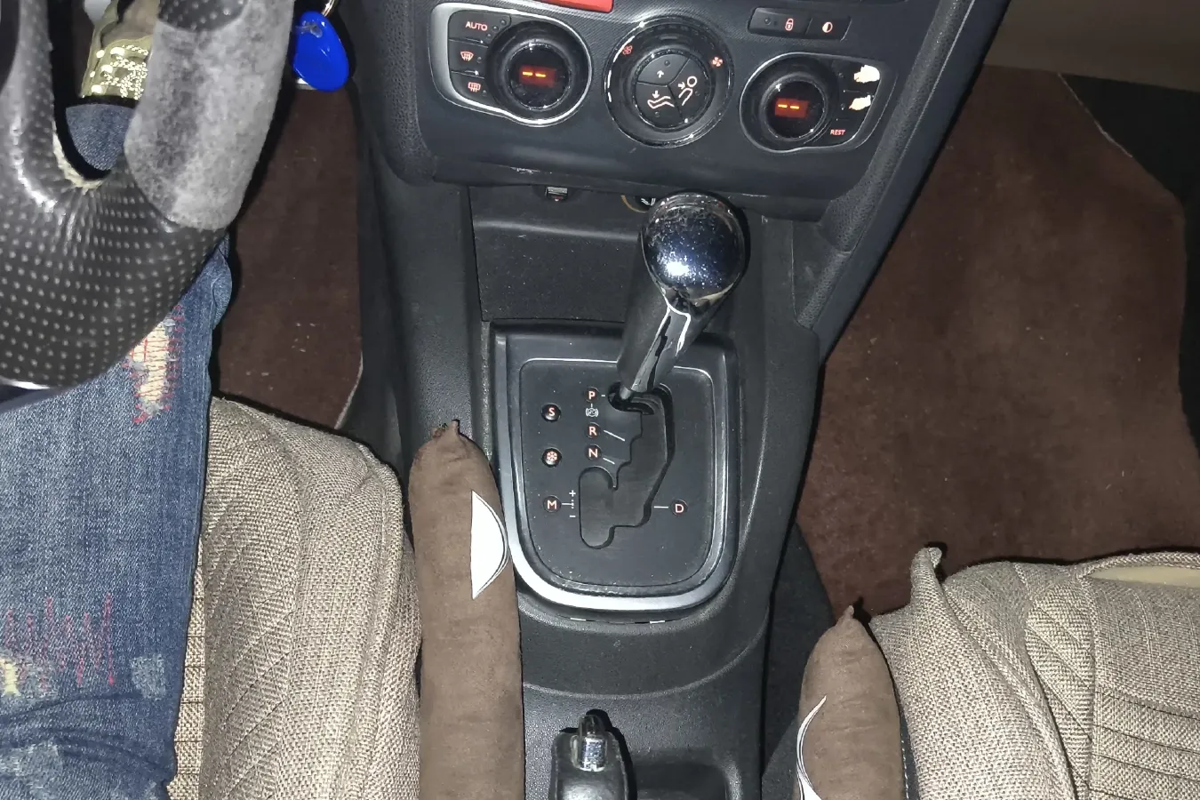 2012 DS 4 1.6T 163HP L4 6AT,autocango,china used car exporter,china ev exporter,chinese used car exporter,chinese used ev exporter