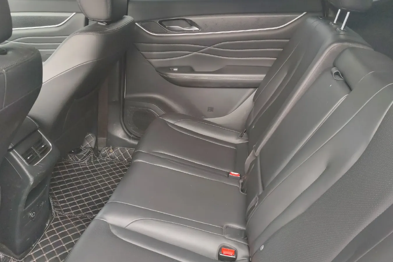 2020 DongFeng Fengon Fengon 580 Pro 1.5T 180HP L4 CVT,autocango,china used car exporter,china ev exporter,chinese used car exporter,chinese used ev exporter