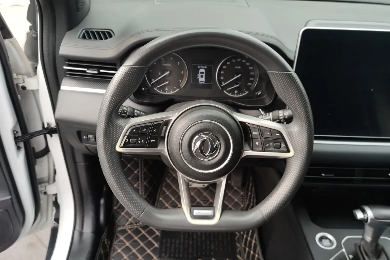 2020 DongFeng Fengon Fengon 580 Pro 1.5T 180HP L4 CVT,autocango,china used car exporter,china ev exporter,chinese used car exporter,chinese used ev exporter