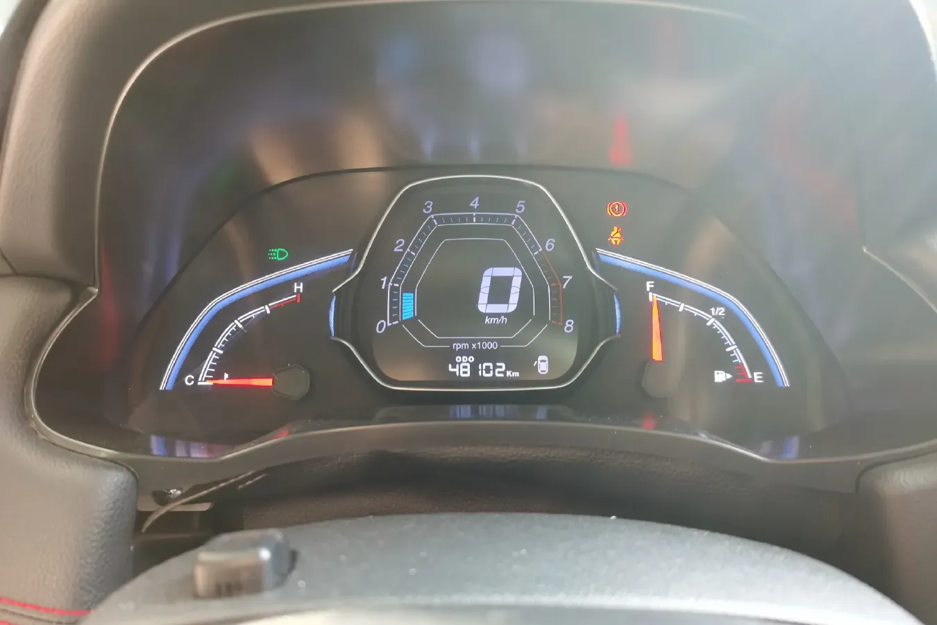 2017 Luxgen U5 SUV 1.6L 124HP L4 5MT,autocango,china used car exporter,china ev exporter,chinese used car exporter,chinese used ev exporter