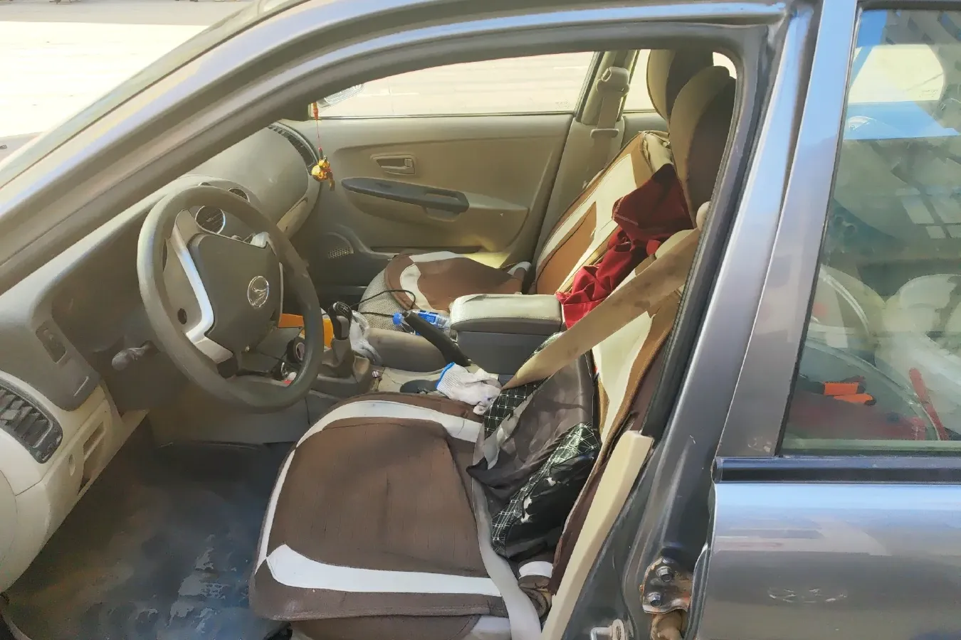 2011 Soueast V3 1.5L 120HP L4 5MT,autocango,china used car exporter,china ev exporter,chinese used car exporter,chinese used ev exporter