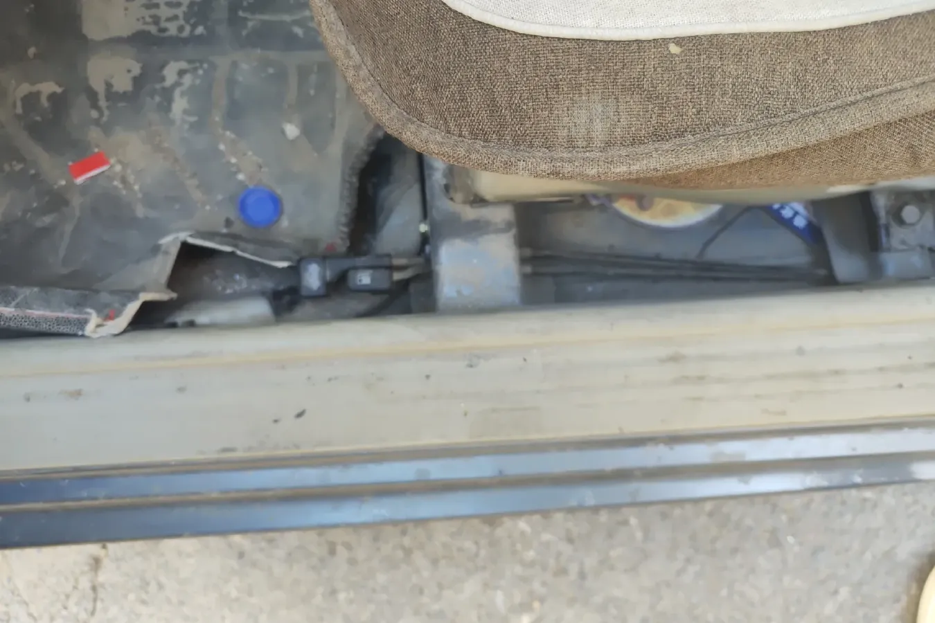 2011 Soueast V3 1.5L 120HP L4 5MT,autocango,china used car exporter,china ev exporter,chinese used car exporter,chinese used ev exporter