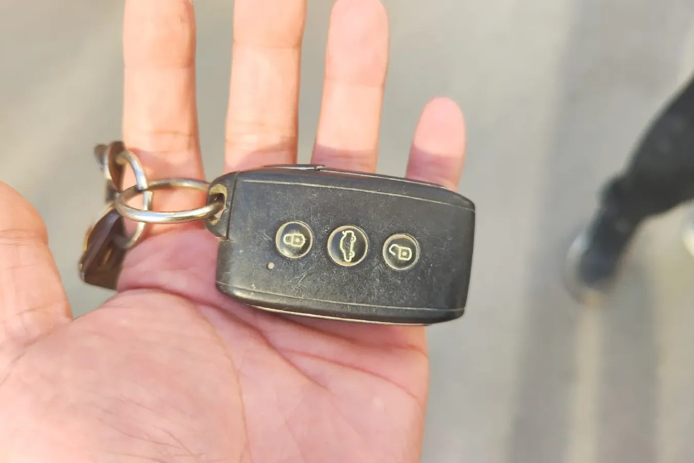 2011 Soueast V3 1.5L 120HP L4 5MT,autocango,china used car exporter,china ev exporter,chinese used car exporter,chinese used ev exporter