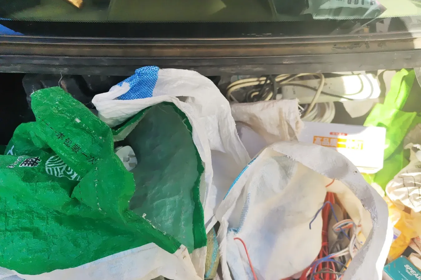 2011 Soueast V3 1.5L 120HP L4 5MT,autocango,china used car exporter,china ev exporter,chinese used car exporter,chinese used ev exporter