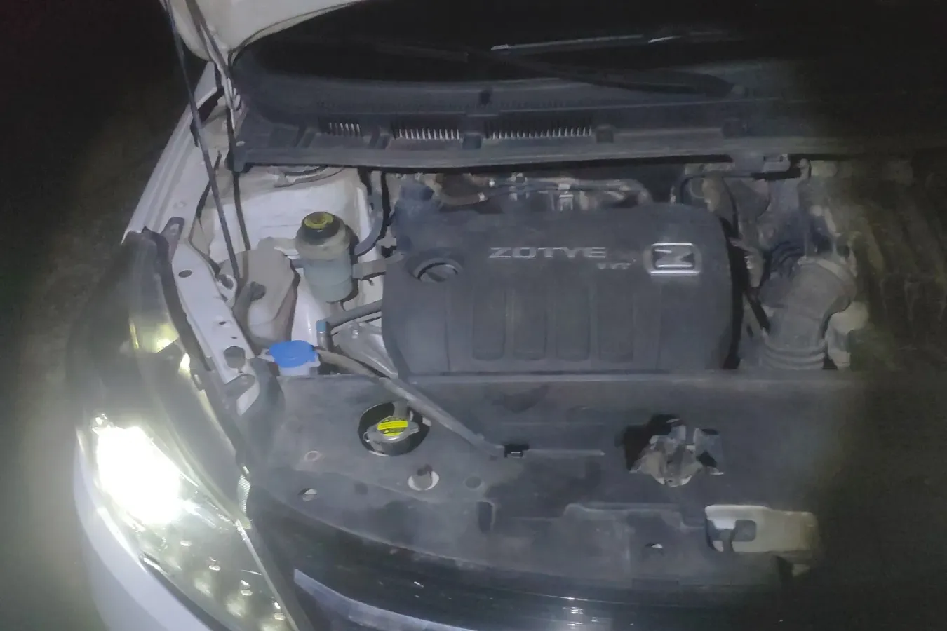 2017 Zotye Z360 1.5L 112HP L4 5MT,autocango,china used car exporter,china ev exporter,chinese used car exporter,chinese used ev exporter