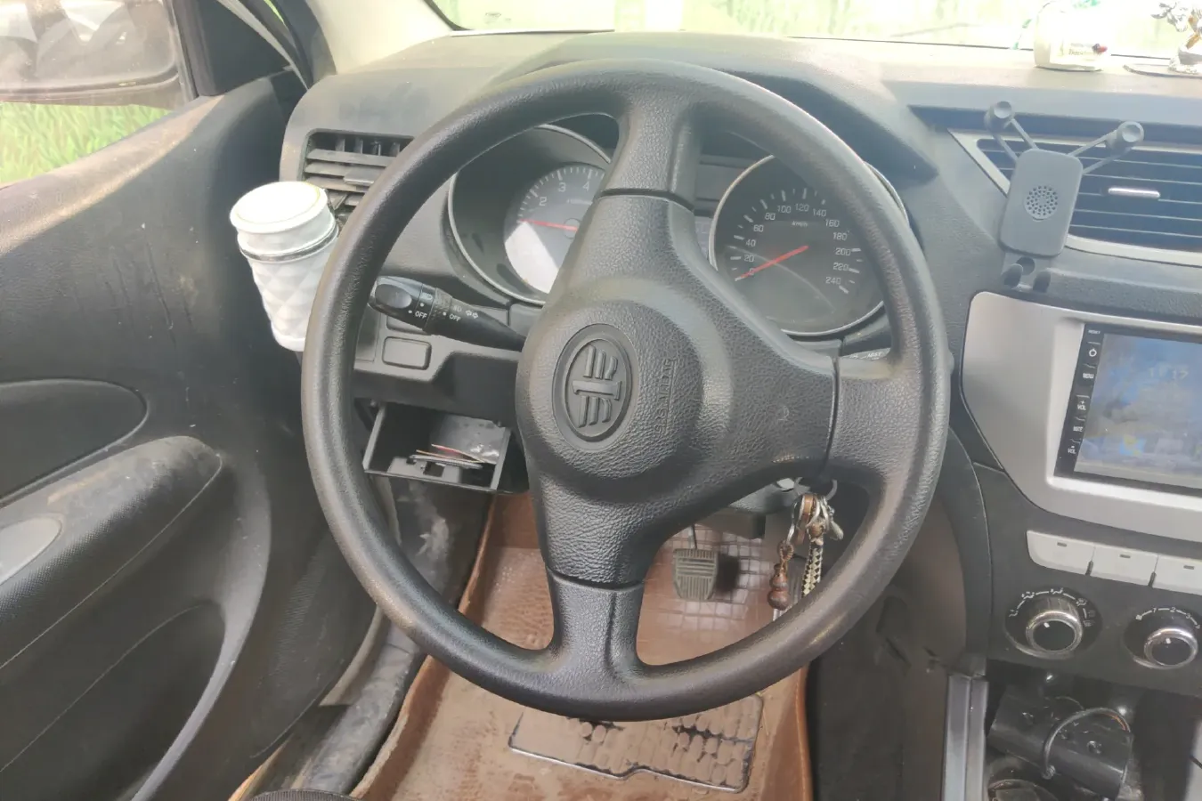 2014 FAW Senia S80 1.3L 88HP L4 5MT,autocango,china used car exporter,china ev exporter,chinese used car exporter,chinese used ev exporter