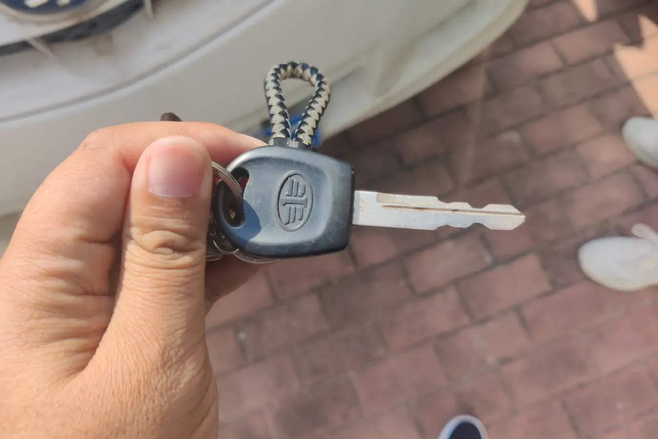 2014 FAW Senia S80 1.3L 88HP L4 5MT,autocango,china used car exporter,china ev exporter,chinese used car exporter,chinese used ev exporter