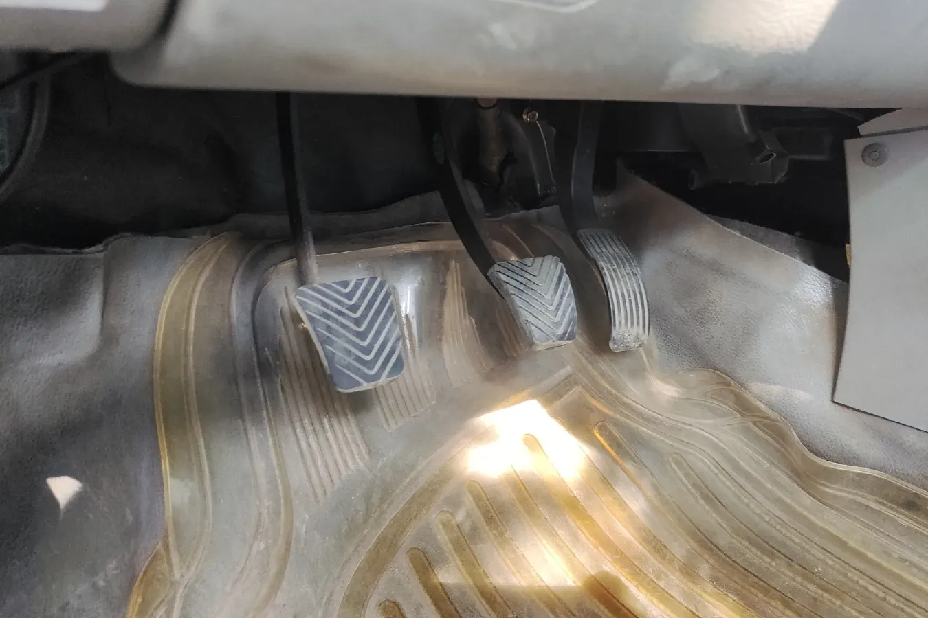 2009 Soueast V3 1.5L 120HP L4 5MT,autocango,china used car exporter,china ev exporter,chinese used car exporter,chinese used ev exporter