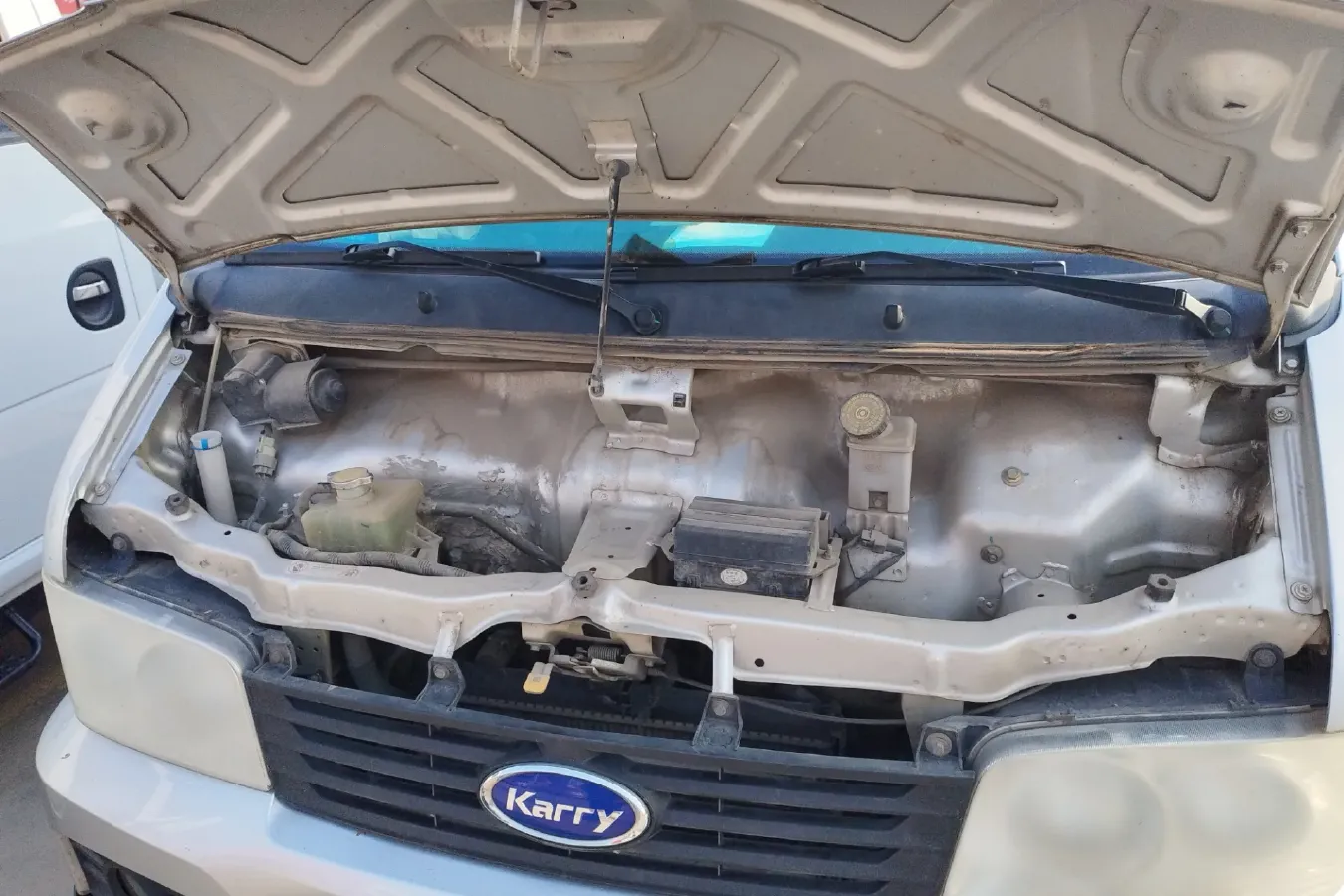 2019 Karry YouJin 1.5L 116HP L4 5MT,autocango,china used car exporter,china ev exporter,chinese used car exporter,chinese used ev exporter