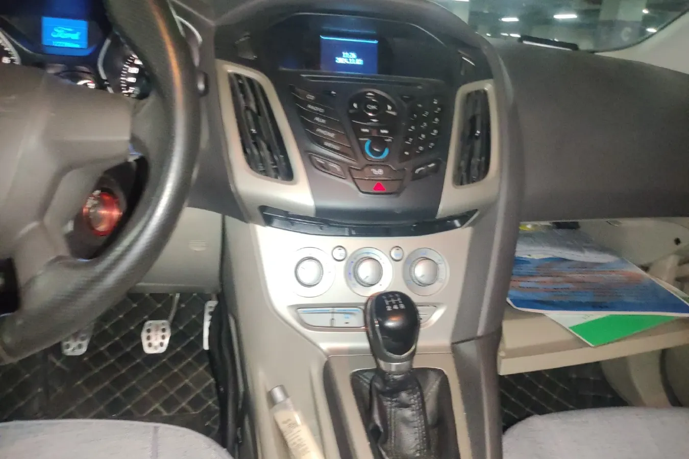 2012 Ford Focus 1.6L 125HP L4 5MT,autocango,china used car exporter,china ev exporter,chinese used car exporter,chinese used ev exporter