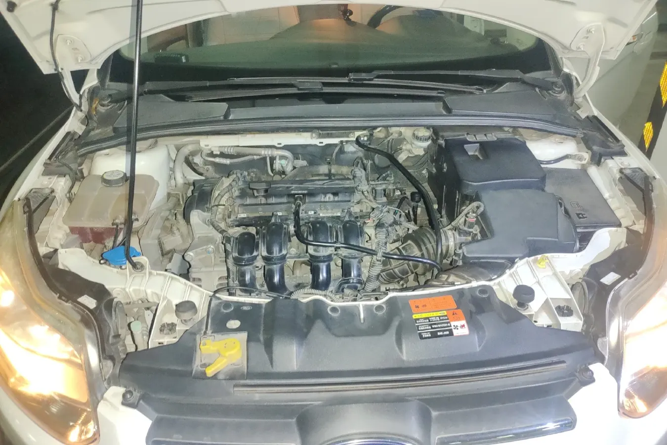 2012 Ford Focus 1.6L 125HP L4 5MT,autocango,china used car exporter,china ev exporter,chinese used car exporter,chinese used ev exporter