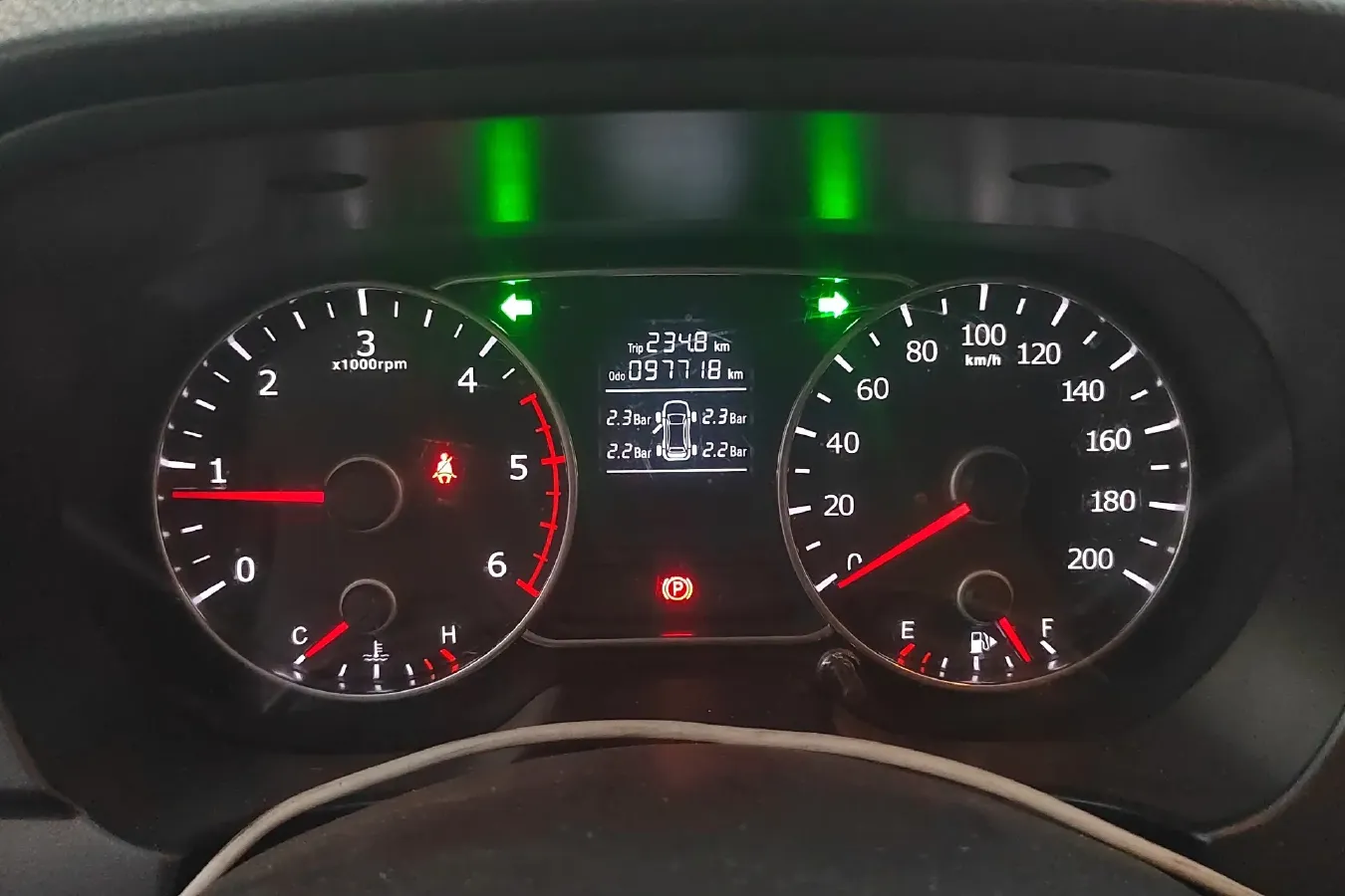 2015 Landwind X8 2.0T 122HP L4 5MT,autocango,china used car exporter,china ev exporter,chinese used car exporter,chinese used ev exporter