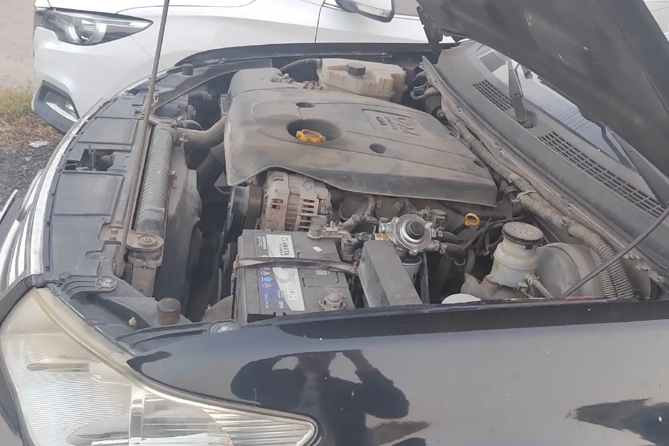 2015 Landwind X8 2.0T 122HP L4 5MT,autocango,china used car exporter,china ev exporter,chinese used car exporter,chinese used ev exporter