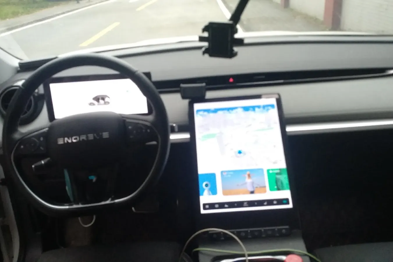 2021 Enovate ME5 Range Extended 98HP REEV 30.6KWH,autocango,china used car exporter,china ev exporter,chinese used car exporter,chinese used ev exporter