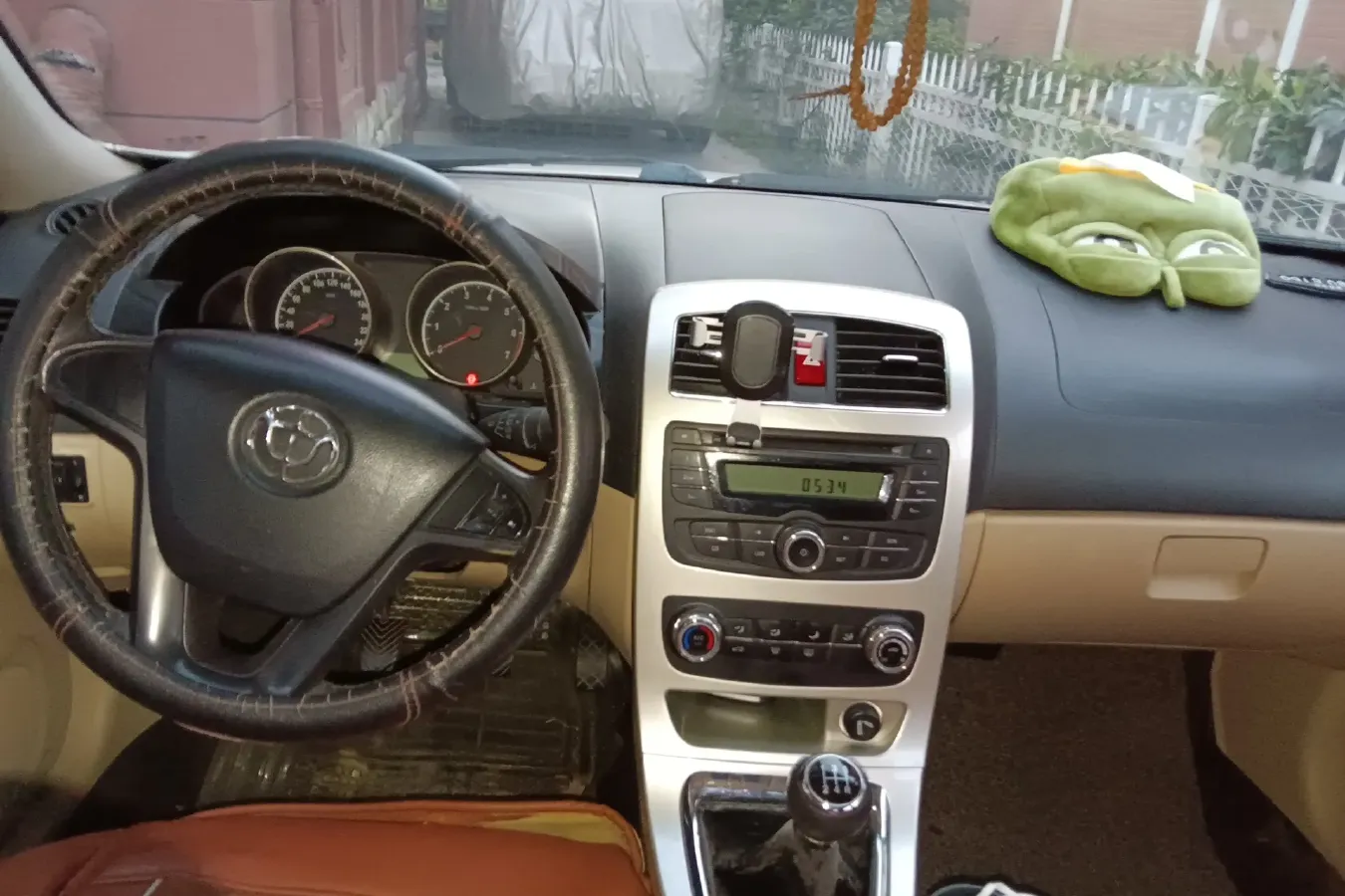 2013 Brilliance Auto H330 1.5L 105HP L4 5MT,autocango,china used car exporter,china ev exporter,chinese used car exporter,chinese used ev exporter