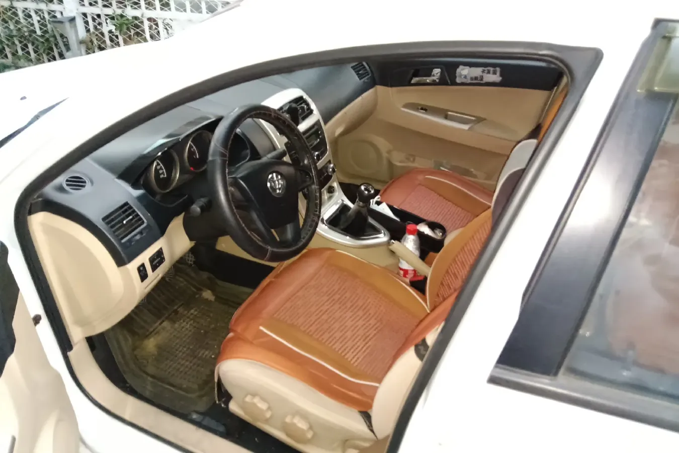 2013 Brilliance Auto H330 1.5L 105HP L4 5MT,autocango,china used car exporter,china ev exporter,chinese used car exporter,chinese used ev exporter