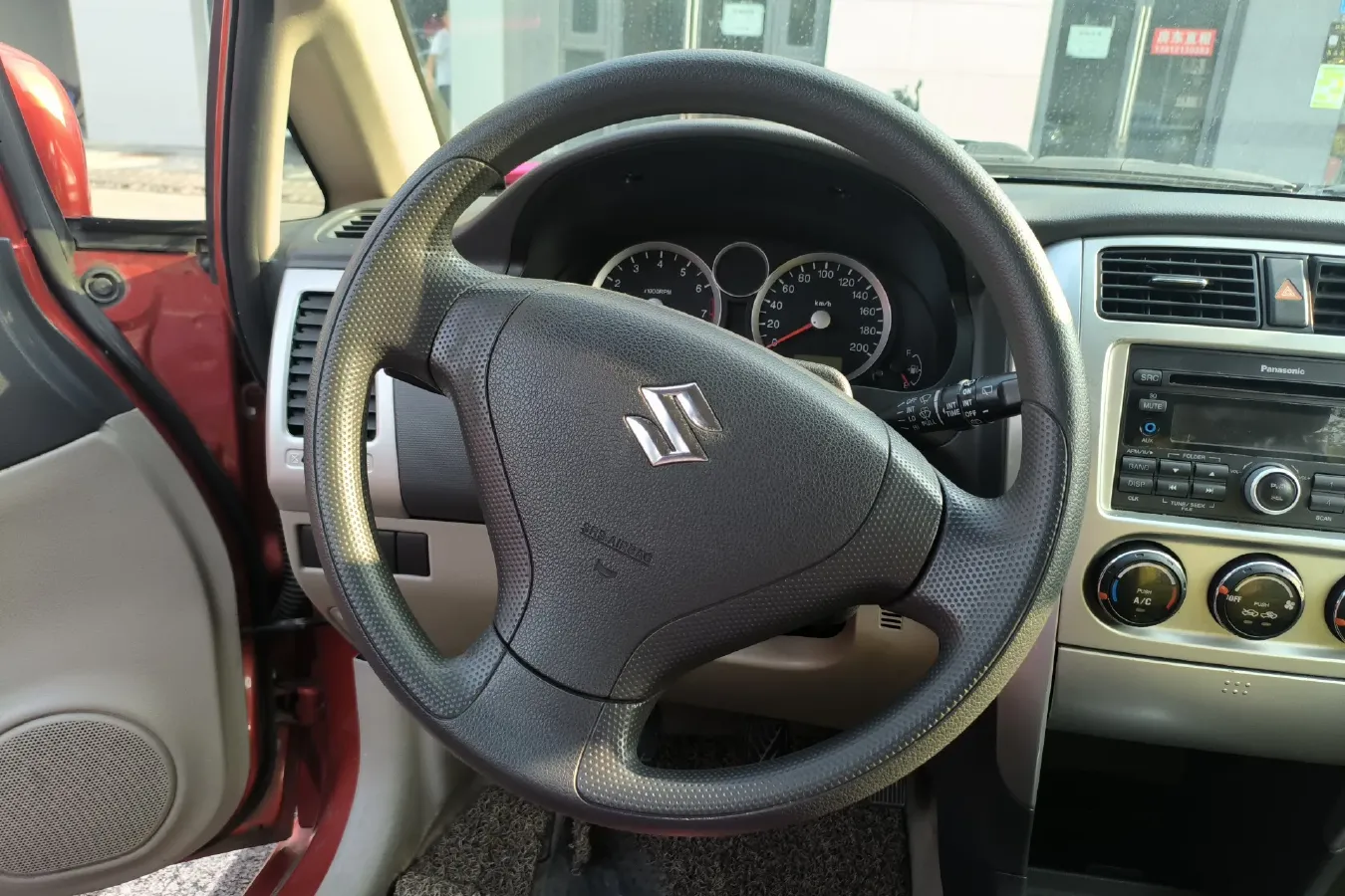 2011 Suzuki Liana 1.4L 99HP L4 5MT,autocango,china used car exporter,china ev exporter,chinese used car exporter,chinese used ev exporter