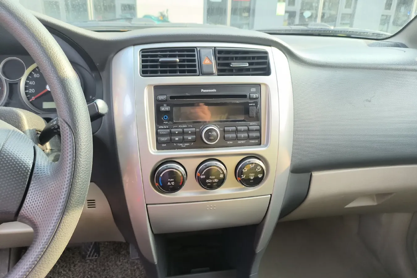 2011 Suzuki Liana 1.4L 99HP L4 5MT,autocango,china used car exporter,china ev exporter,chinese used car exporter,chinese used ev exporter