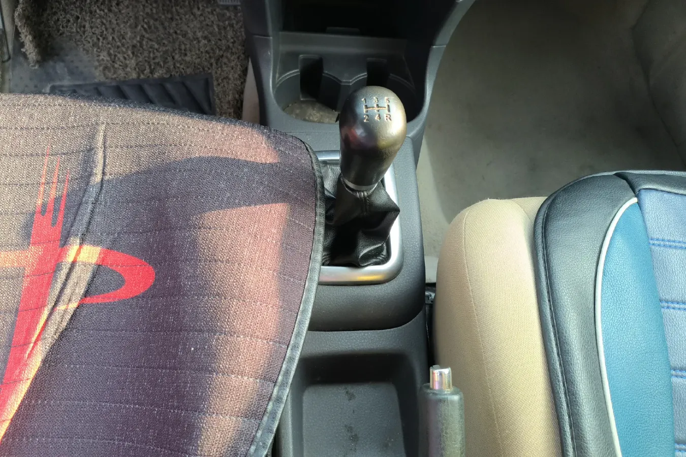 2011 Suzuki Liana 1.4L 99HP L4 5MT,autocango,china used car exporter,china ev exporter,chinese used car exporter,chinese used ev exporter